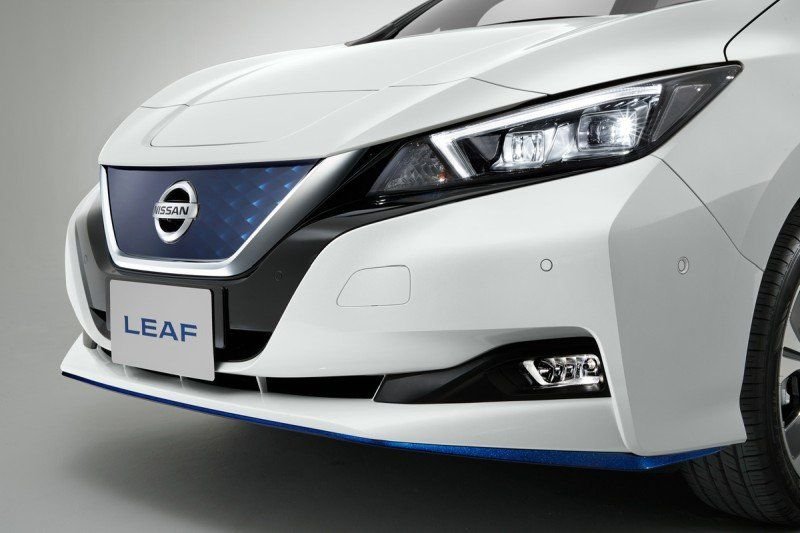 Nissan Leaf 3.ZERO e+ Limited Edition 160 kW217 PS und 62 kWh-starke Lithium-Ionen-Batterie - Front