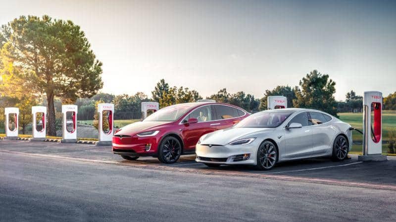 Tesla-Supercharger nun mit Abrechnung nach kWh