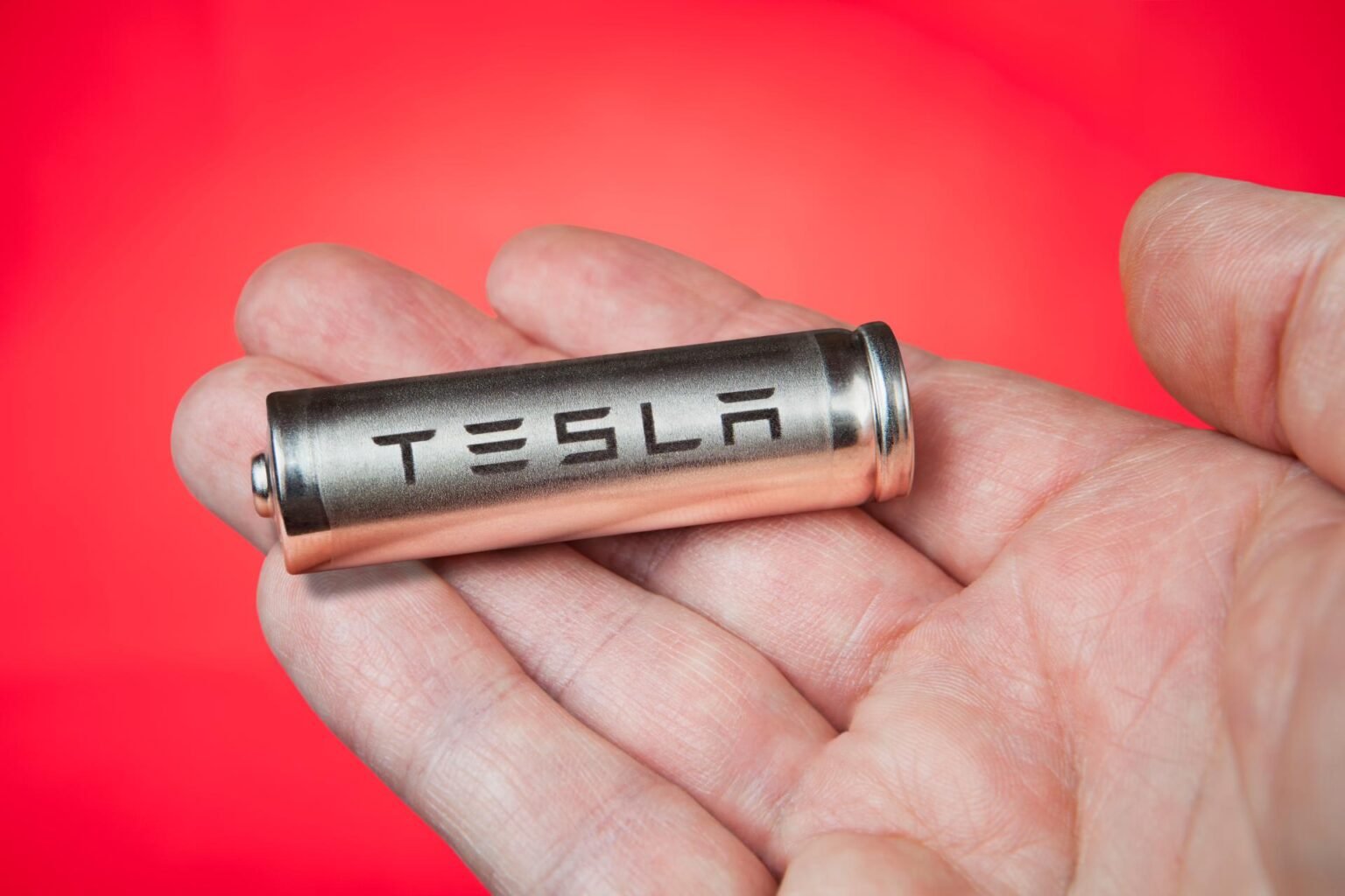 Tesla stellt neue 4680-Batteriezelle vor: 500% mehr Energie, 6-fache Leistung, größere Reichweite