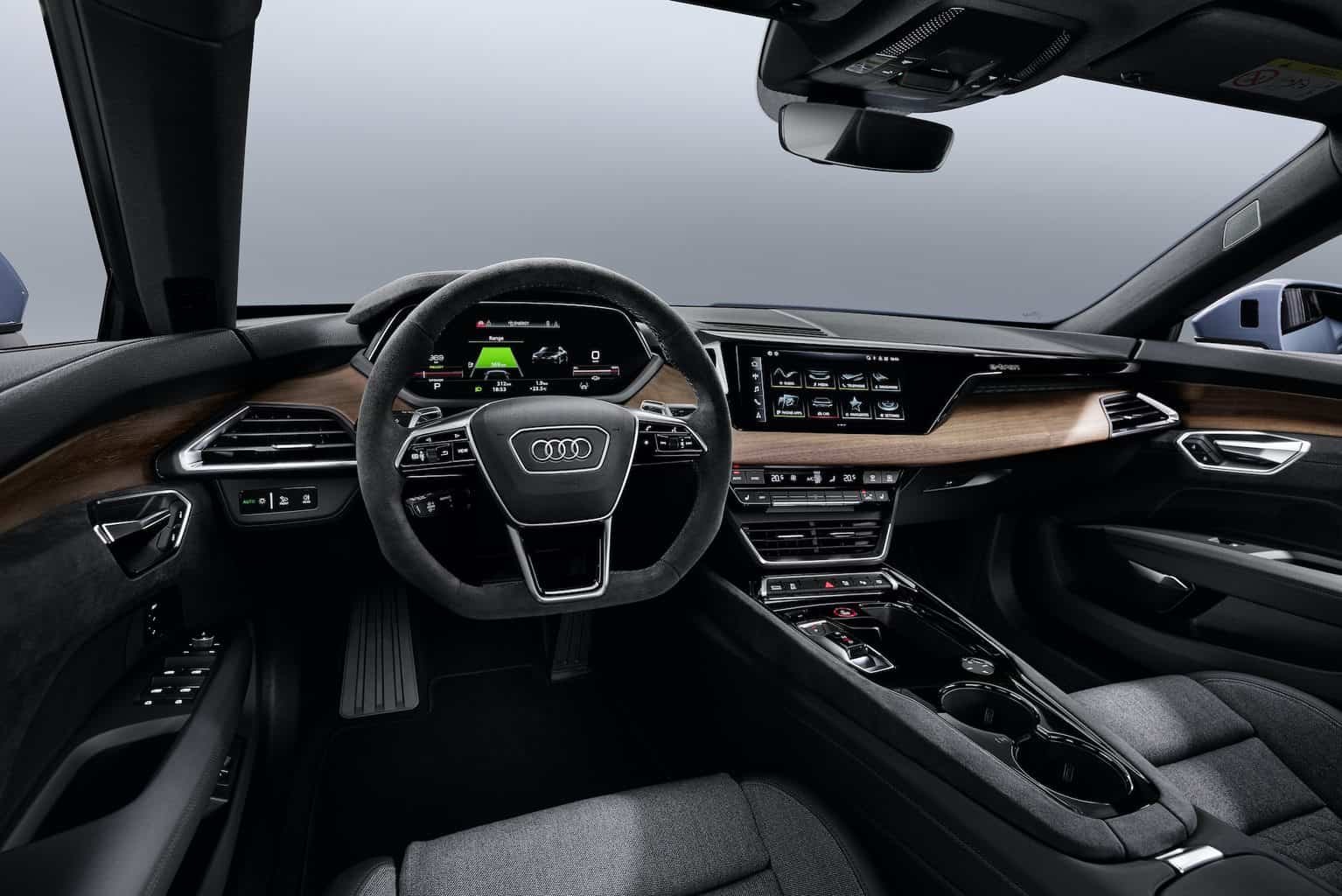Audi-e-tron-GT-Elektroauto-Cockpit