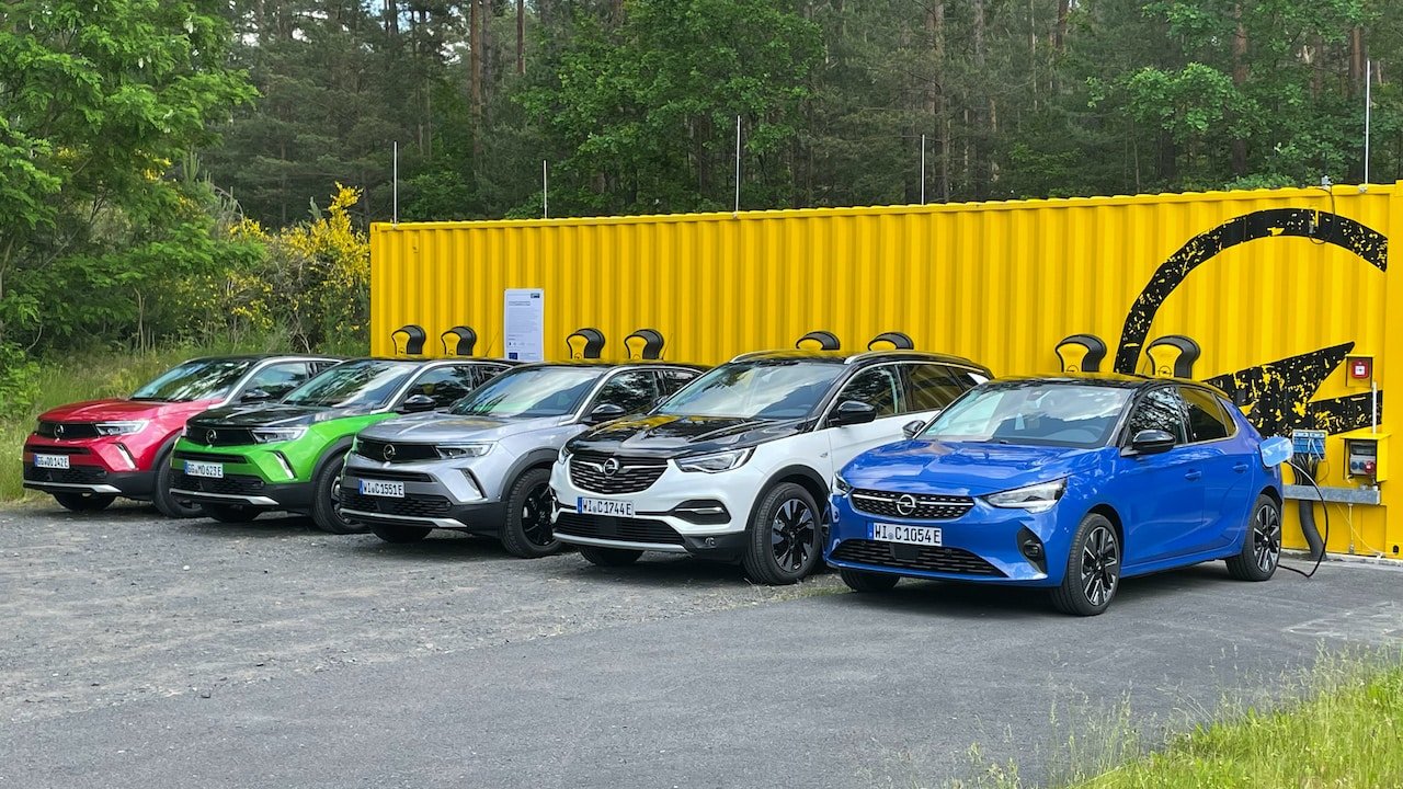 Opel-Elektroauto-Ladeinfrastruktur-Second-Life