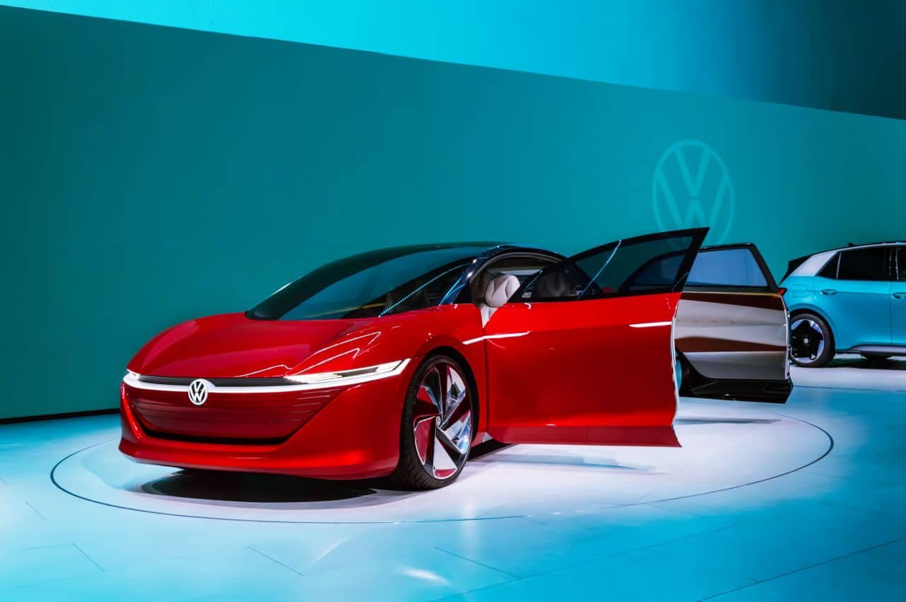 Studie: VW soll Tesla bei E-Auto-Verkäufen bis 2024 überholen