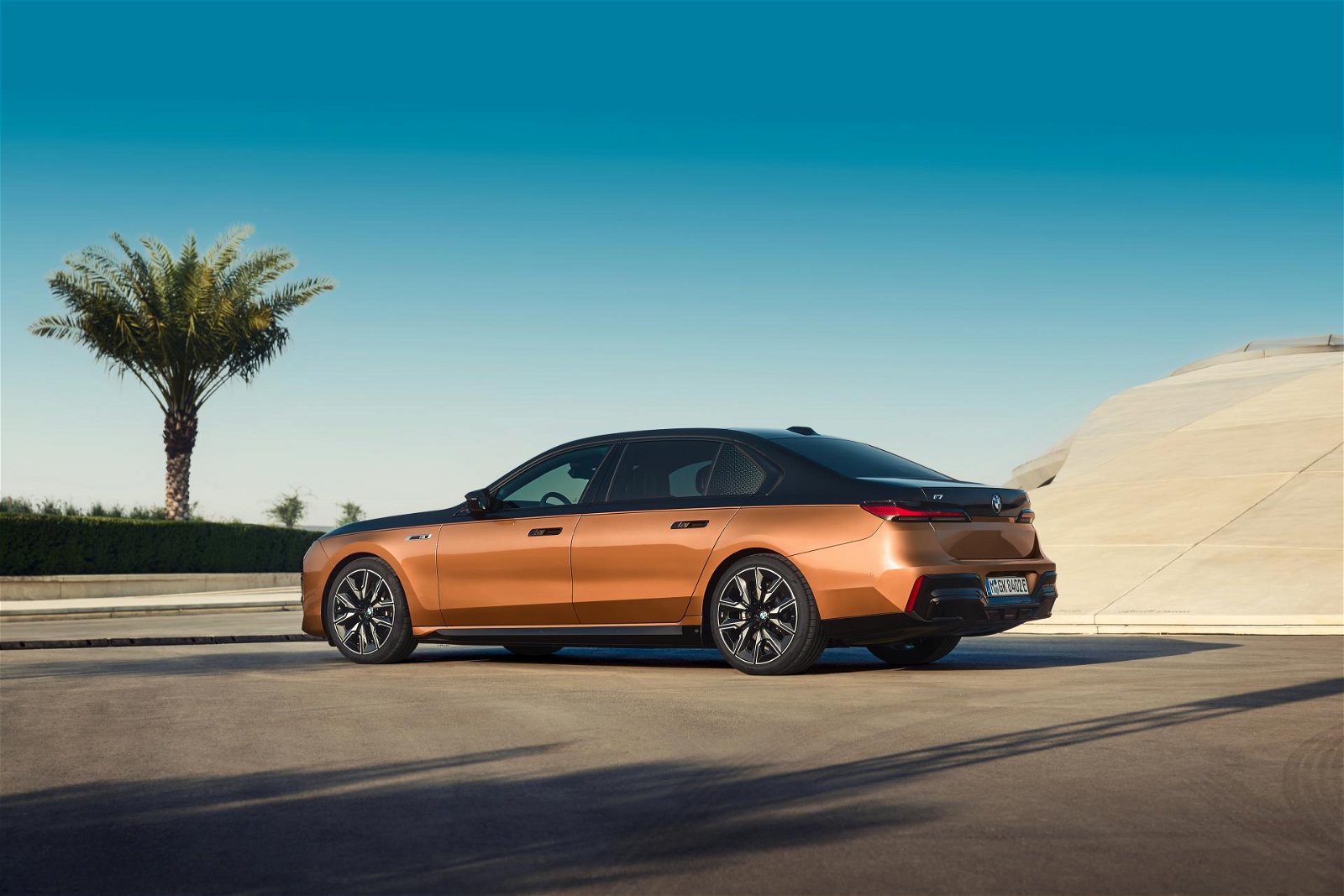 Der neue BMW i7 elektro M70 xDrive: Angebote, Aktionen,  Fahrzeugkonfigurator - STADAC - BMW und MINI 5x rund um Hamburg