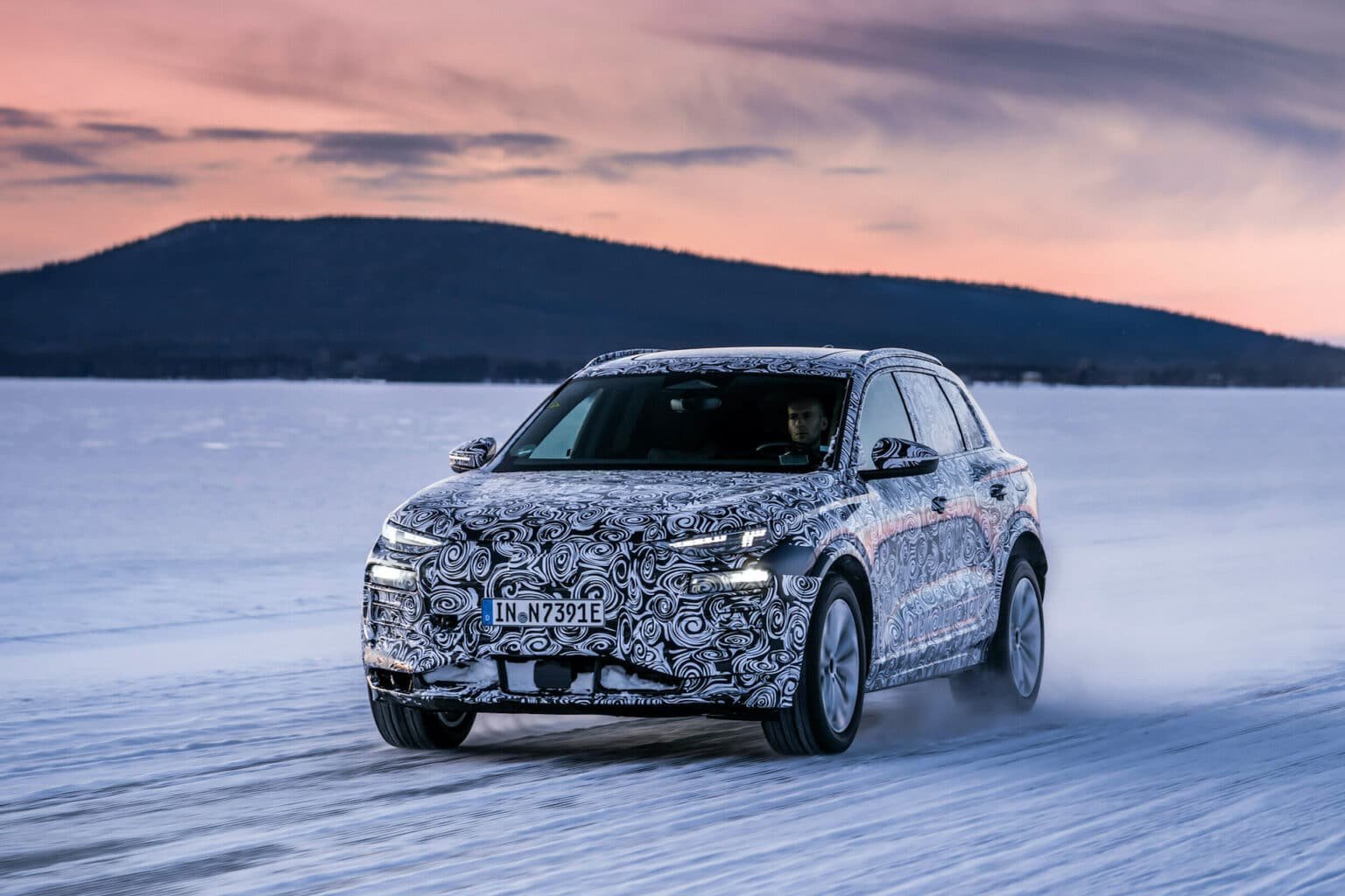 Audi-E-Auto-Q6-etron