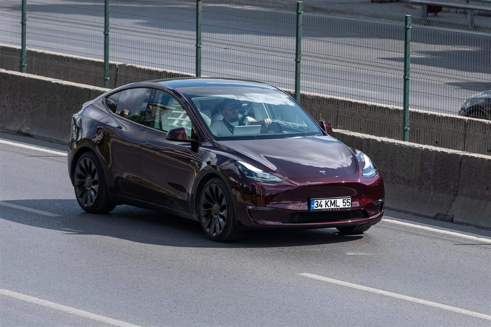 Tesla zeigt überarbeitetes Model Y