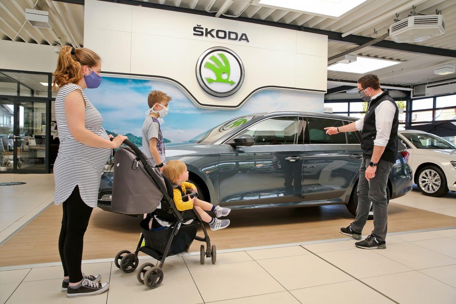 "Um Vertriebskosten zu sparen": Skoda führt ab Ende 2024 Direktvertrieb ein