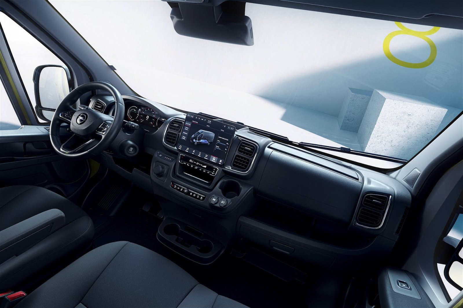 Opel-Movano-E-Transporter-Cockpit