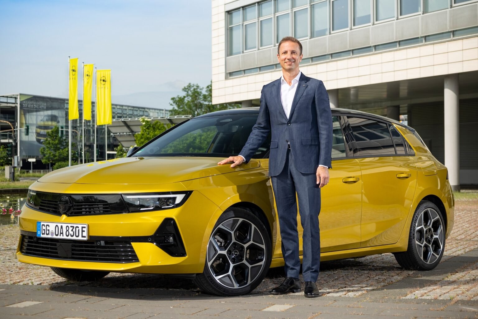 Opel-CEO: "Müssen es schaffen, E-Autos günstiger zu produzieren"