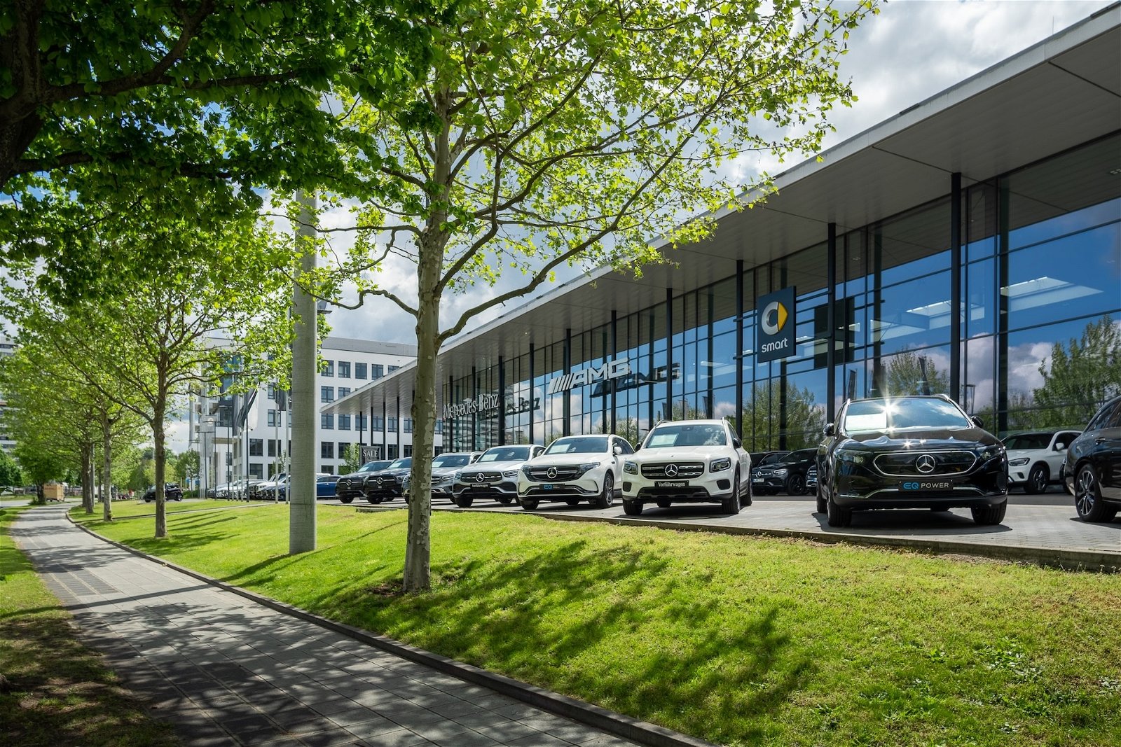 Alle müssen raus: Mercedes will eigene Autohäuser in Deutschland verkaufen