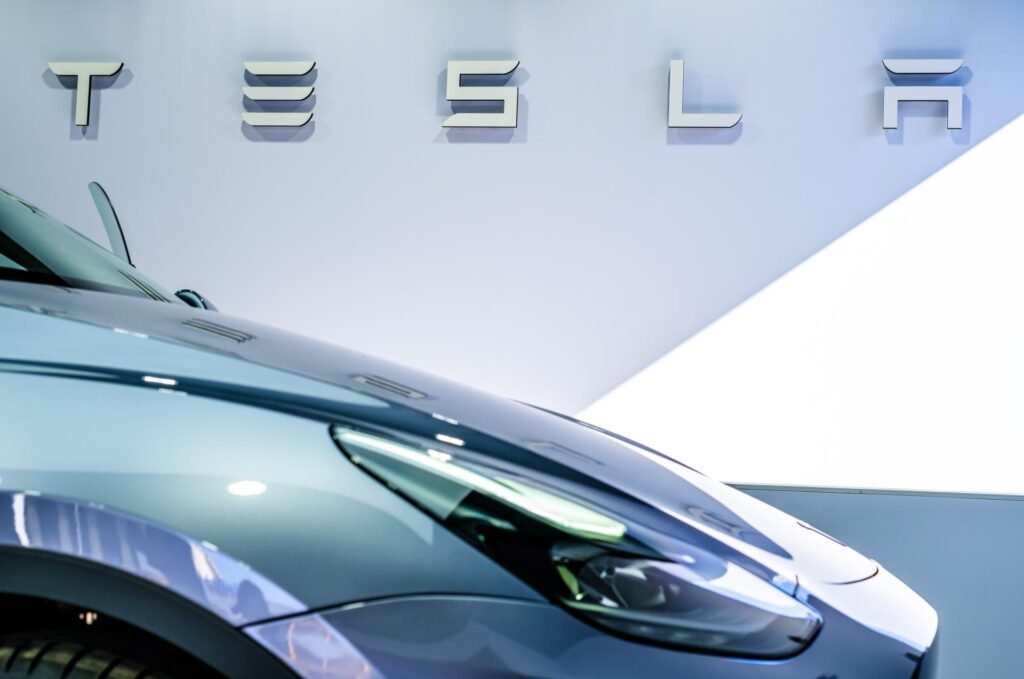Tesla Redwood: Elektro-Crossover für 2025 angekündigt