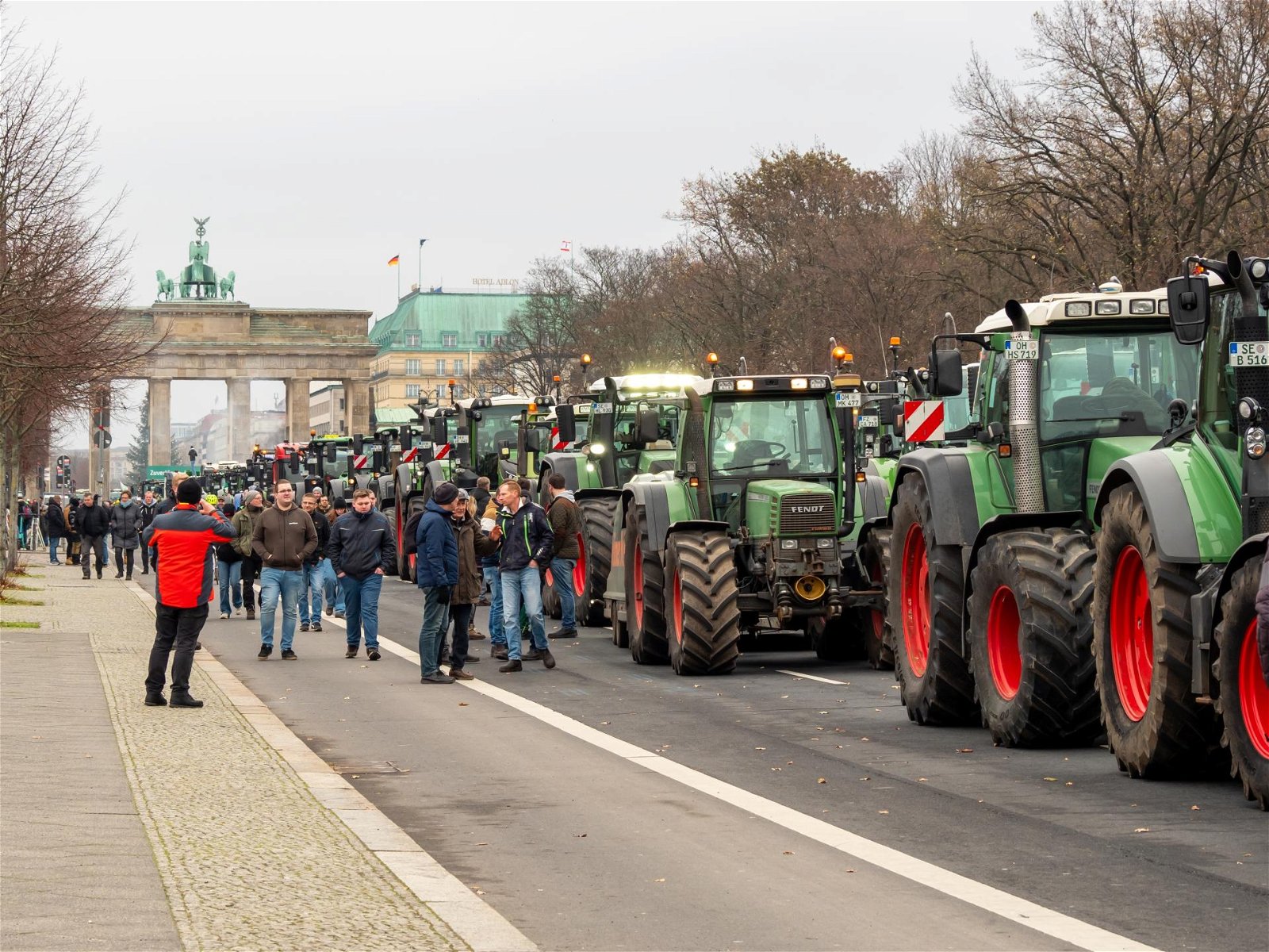 Bauernproteste: Traktoren mit Elektroantrieb - (wann) können sie